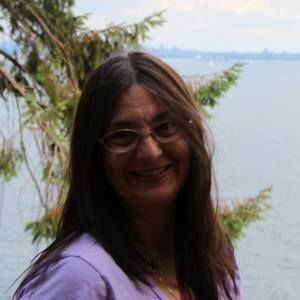 Meet your Posher, Lorrie